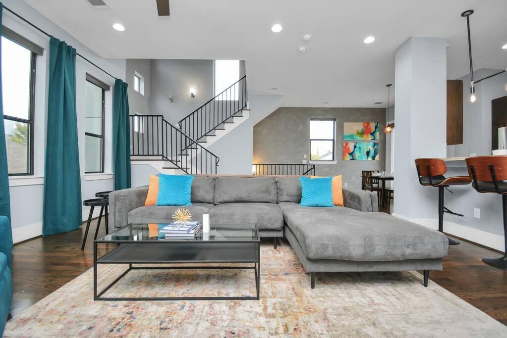 Skyline Views - Sleeps 10 Home Near Downtown Houston Exterior foto
